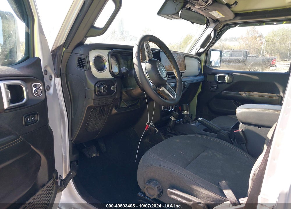 2024 JEEP WRANGLER 4-DOOR SAHARA 4X4 VIN: 1C4PJXEN4RW111301