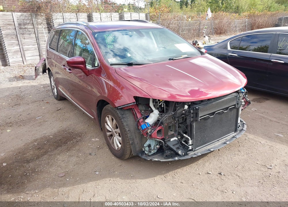 2018 CHRYSLER PACIFICA TOURING L VIN: 2C4RC1BG0JR280718
