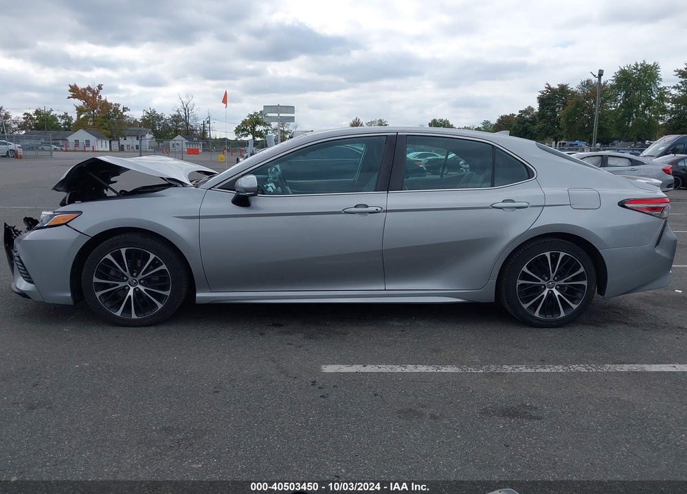 2019 TOYOTA CAMRY SE VIN: 4T1B11HK4KU704470
