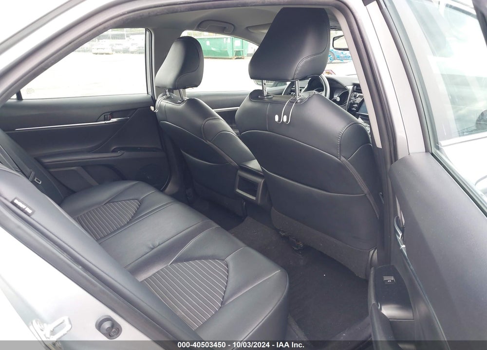 2019 TOYOTA CAMRY SE VIN: 4T1B11HK4KU704470