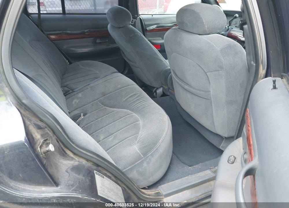 2000 MERCURY GRAND MARQUIS GS VIN: 2MEFM74W2YX679626