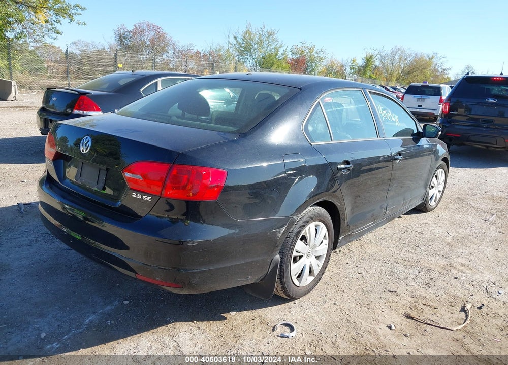 2012 VOLKSWAGEN JETTA 2.5L SE VIN: 3VWBP7AJ5CM111811