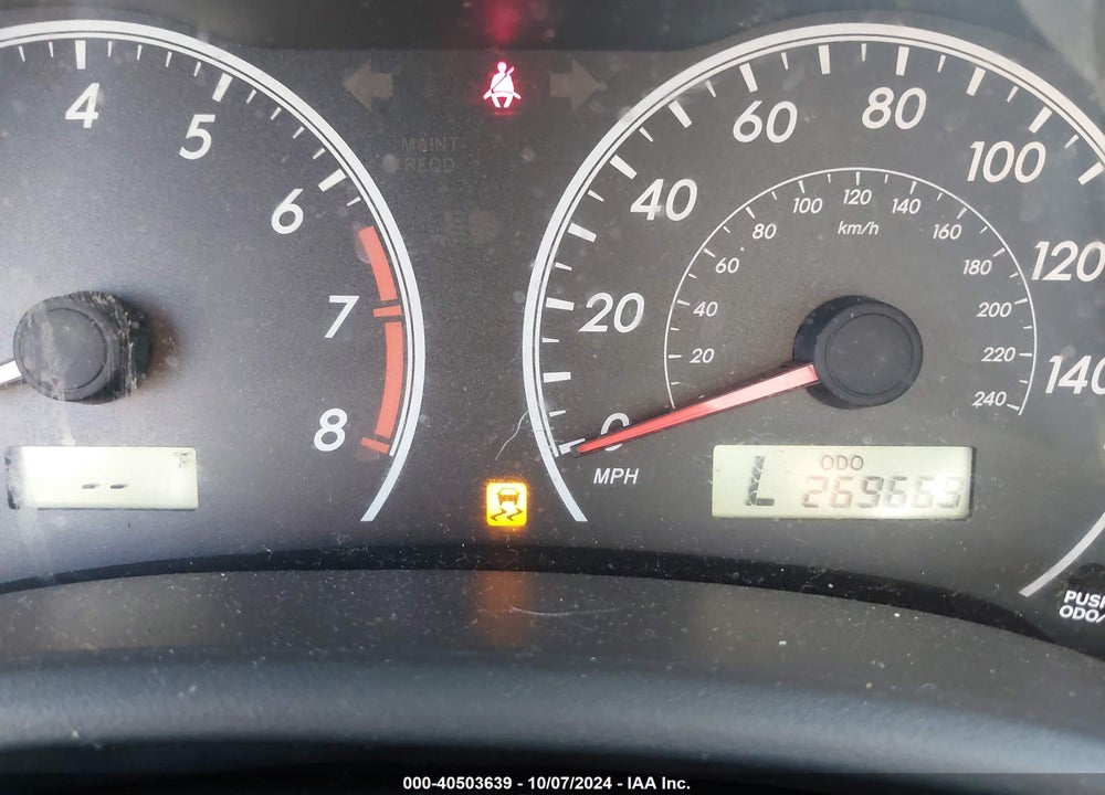 2011 TOYOTA COROLLA LE VIN: 2T1BU4EE0BC567424