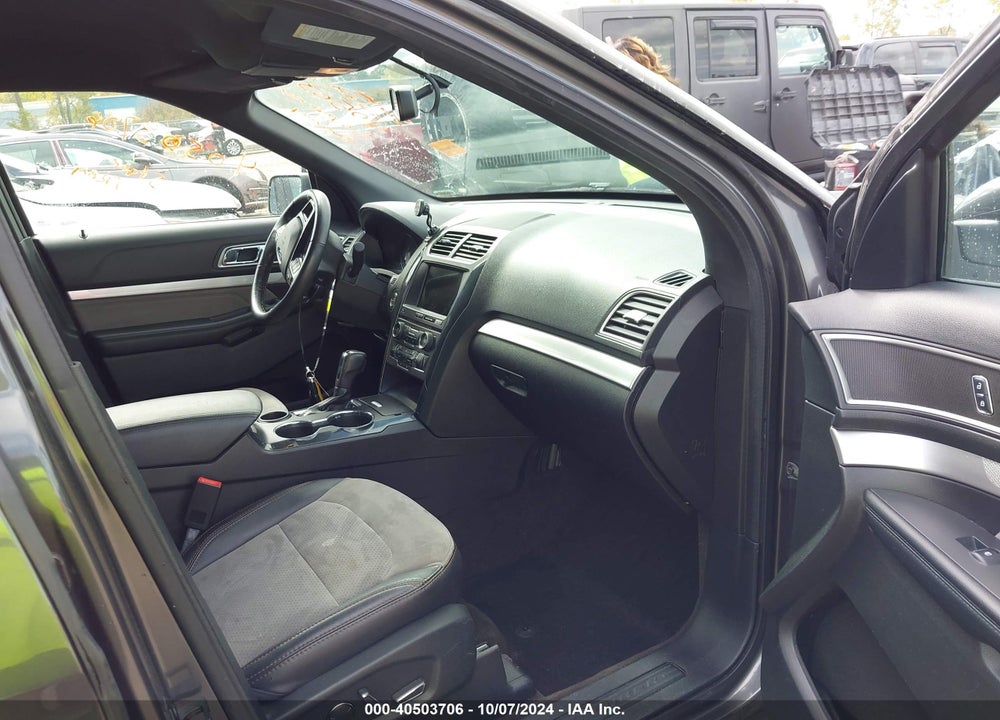 2017 FORD EXPLORER XLT VIN: 1FM5K7D86HGD95695