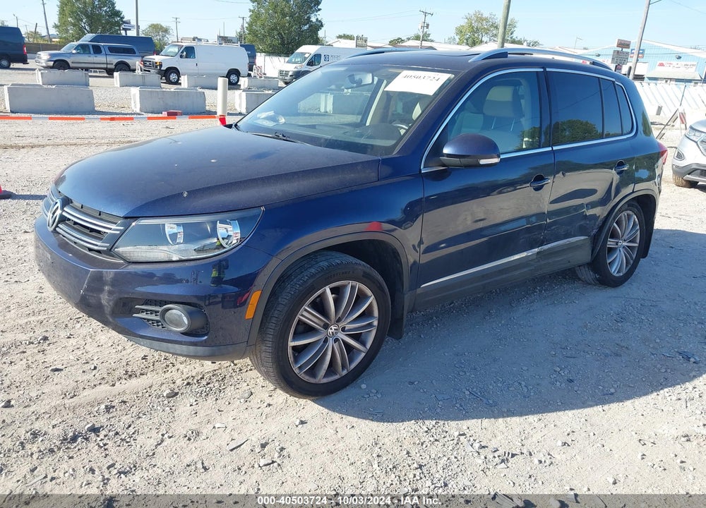 2013 VOLKSWAGEN TIGUAN SE VIN: WVGAV7AX7DW556976