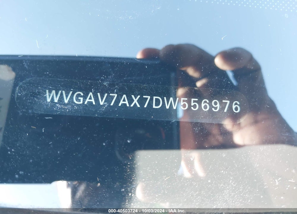 2013 VOLKSWAGEN TIGUAN SE VIN: WVGAV7AX7DW556976