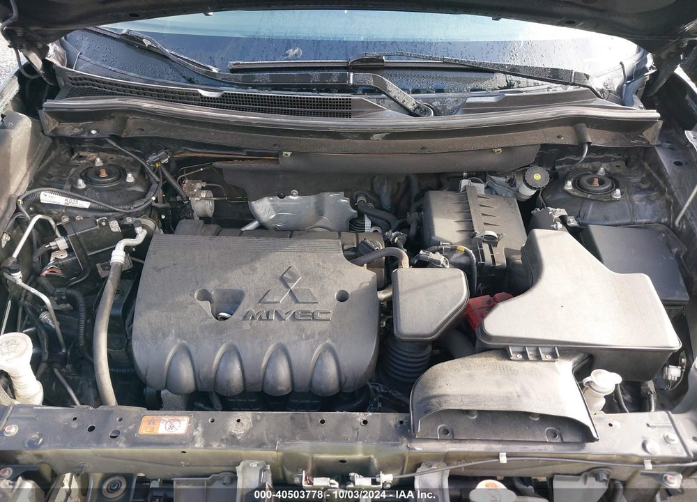 2018 MITSUBISHI OUTLANDER ES VIN: JA4AD2A34JJ000702