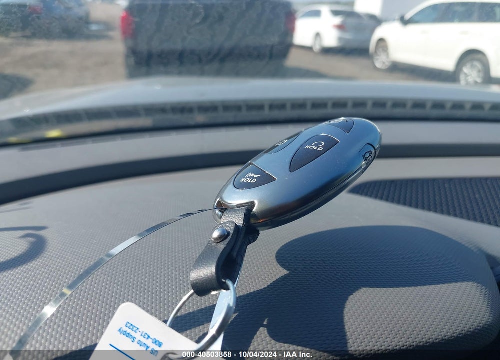 2024 HYUNDAI ELANTRA SEL VIN: KMHLM4DG8RU734581