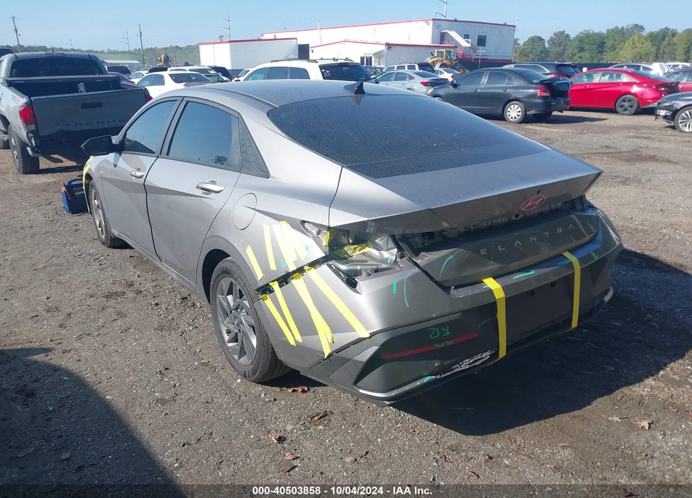 2024 HYUNDAI ELANTRA SEL VIN: KMHLM4DG8RU734581