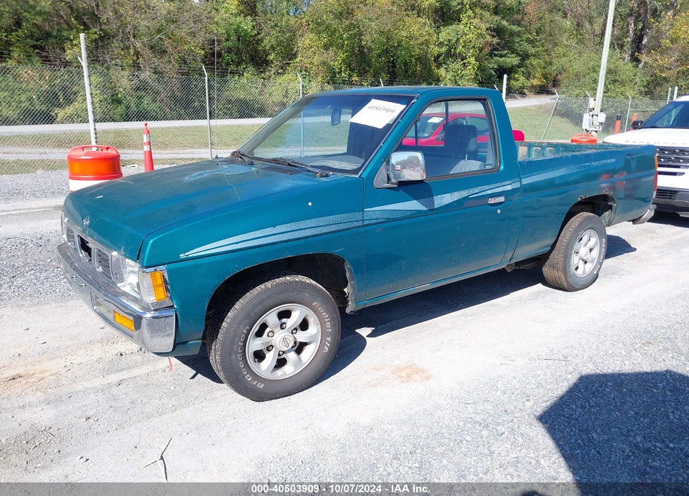 1996 NISSAN TRUCK XE VIN: 1N6SD11S6TC381842