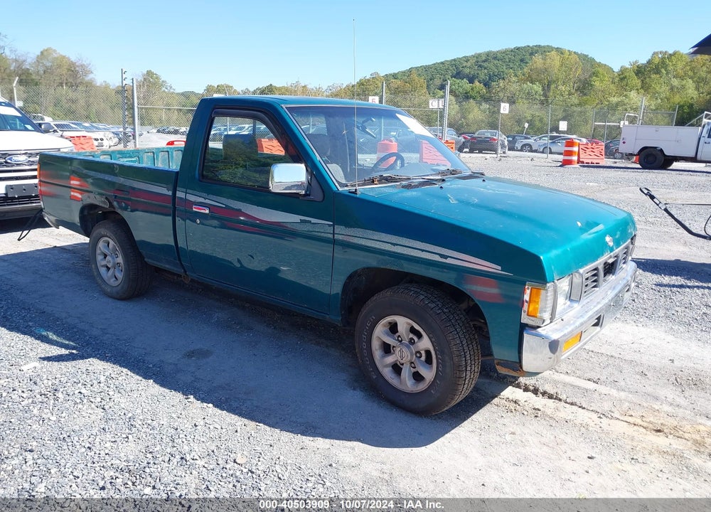 1996 NISSAN TRUCK XE VIN: 1N6SD11S6TC381842