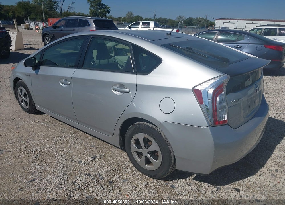 2013 TOYOTA PRIUS TWO VIN: JTDKN3DU6D5651554