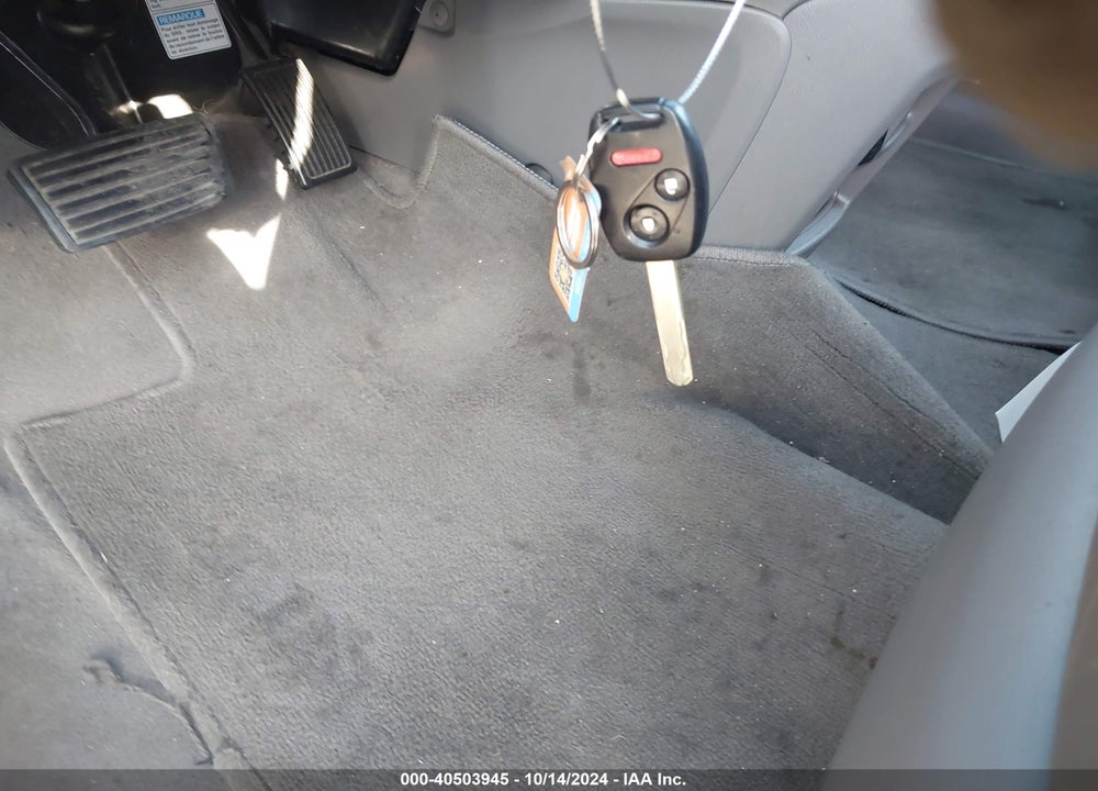 2008 HONDA CR-V EX-L VIN: JHLRE38748C017330