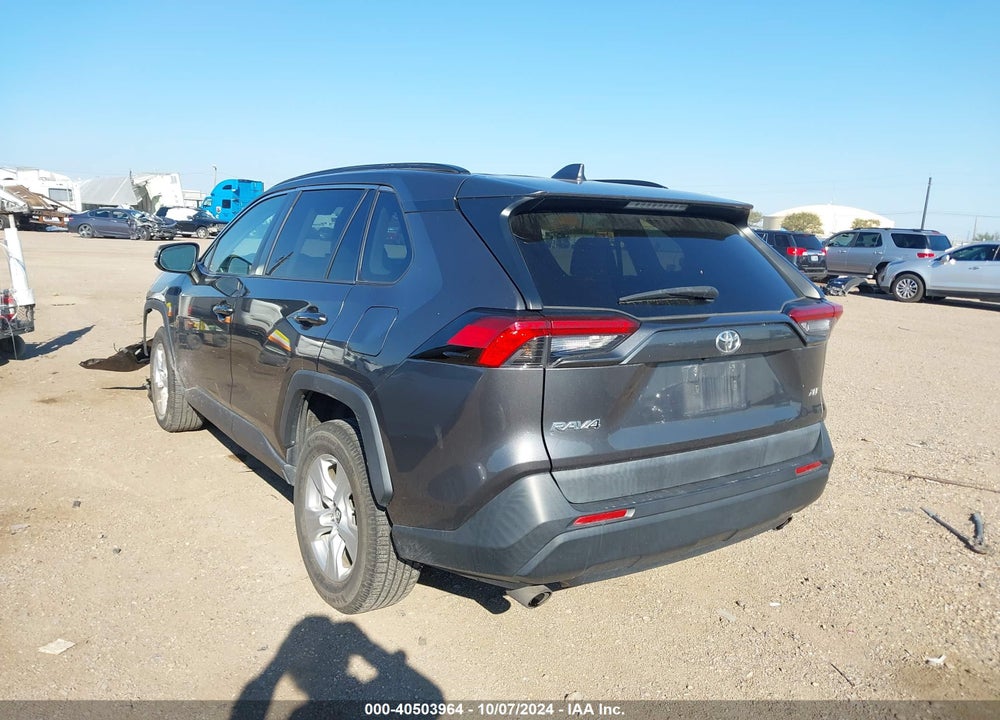 2019 TOYOTA RAV4 XLE VIN: 2T3W1RFV4KW006297