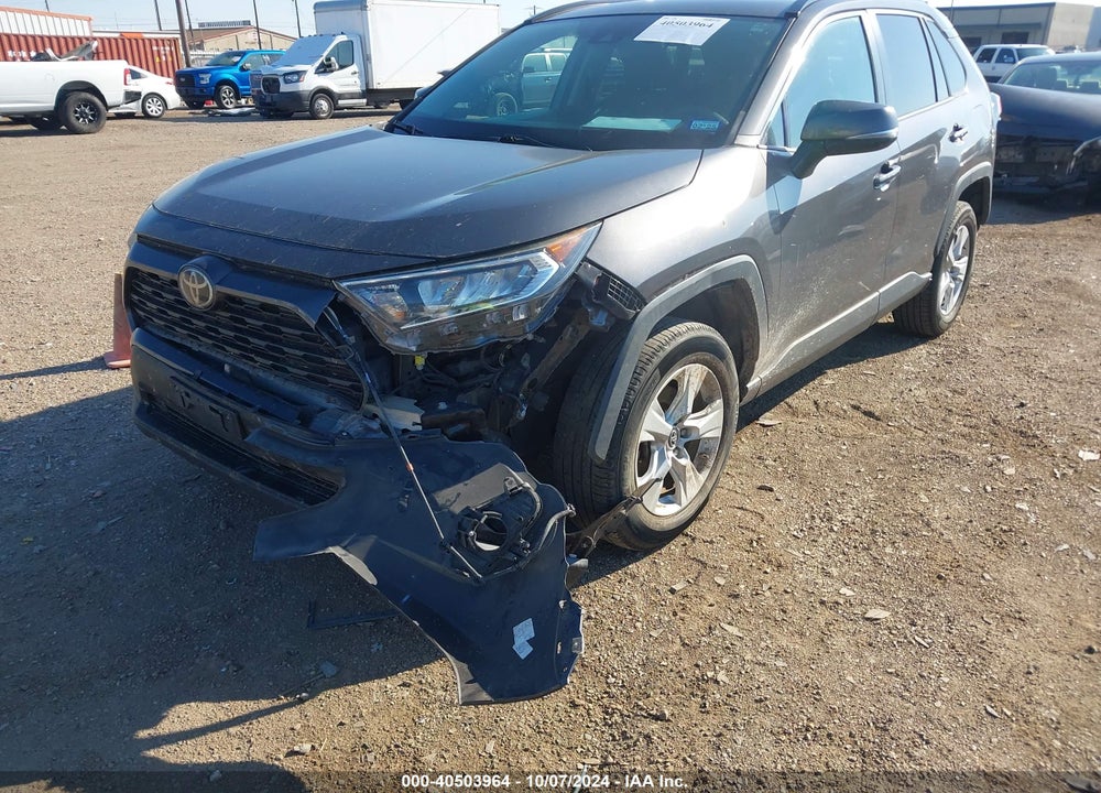 2019 TOYOTA RAV4 XLE VIN: 2T3W1RFV4KW006297