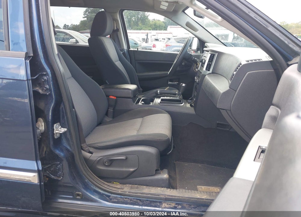 2010 JEEP GRAND CHEROKEE LAREDO VIN: 1J4PR4GK8AC105804
