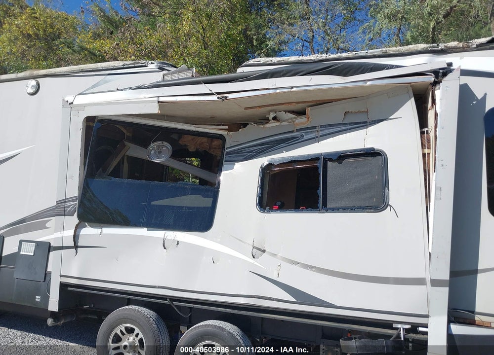 2015 KEYSTONE MONTANA 5TH WHEEL VIN: 4YDF30522FA740094