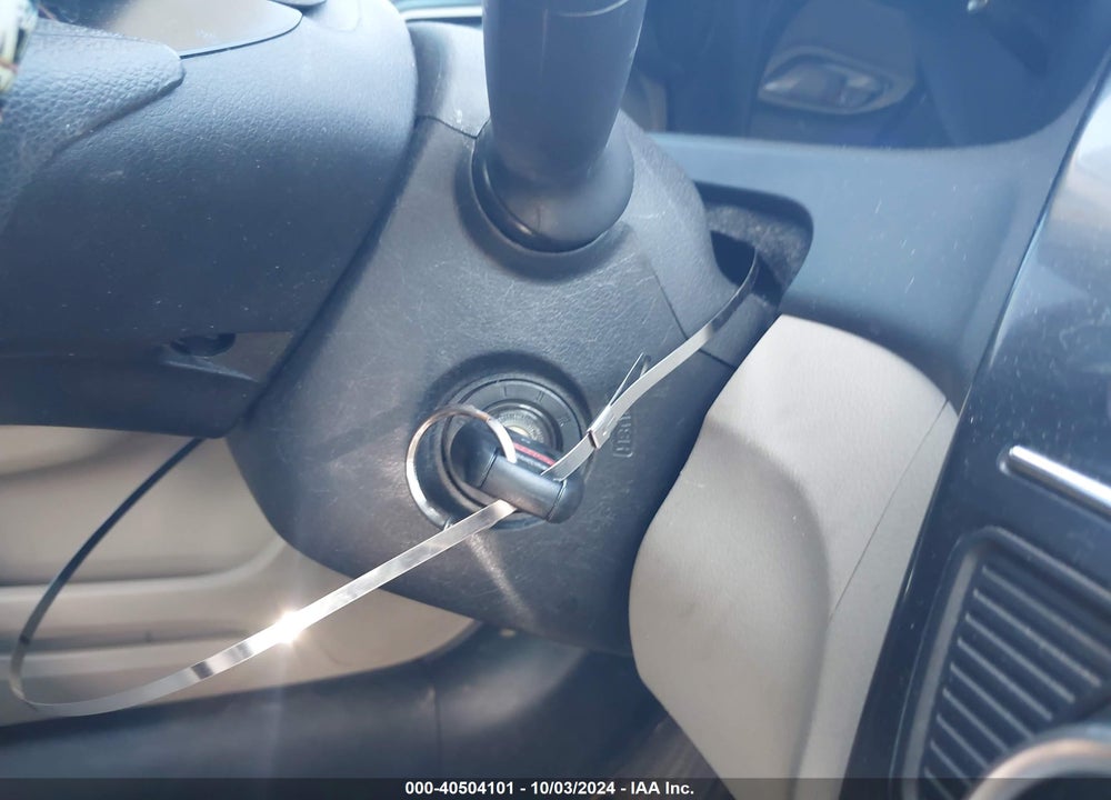 2013 HONDA CIVIC LX VIN: 19XFB2F58DE039712