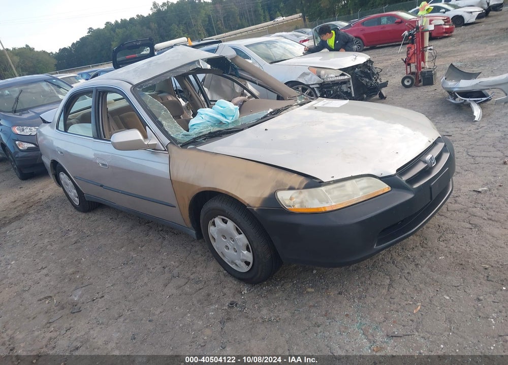 1999 HONDA ACCORD LX VIN: 1HGCG6652XA064769