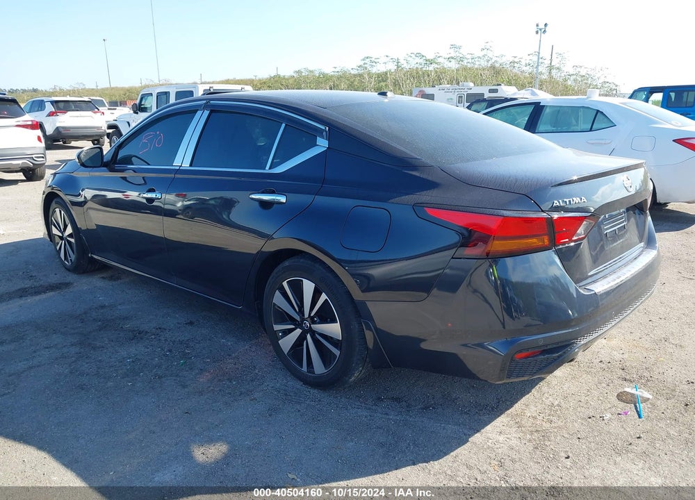 2021 NISSAN ALTIMA SV FWD VIN: 1N4BL4DV2MN384889