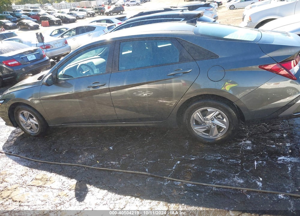 2024 HYUNDAI ELANTRA SE VIN: KMHLL4DG8RU714446