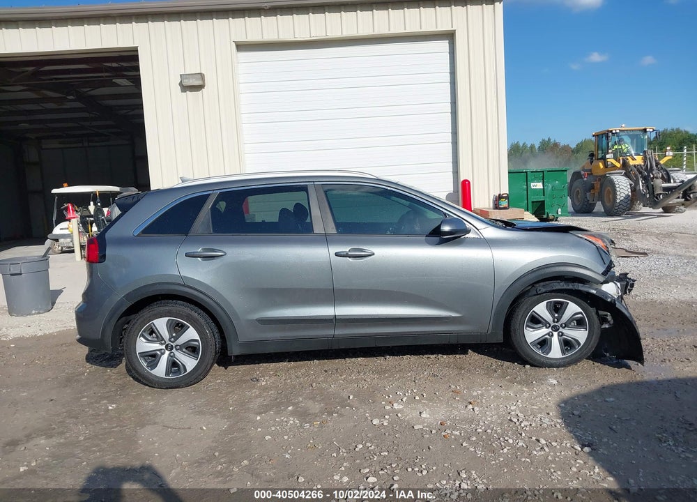2018 KIA NIRO LX VIN: KNDCB3LC2J5203295
