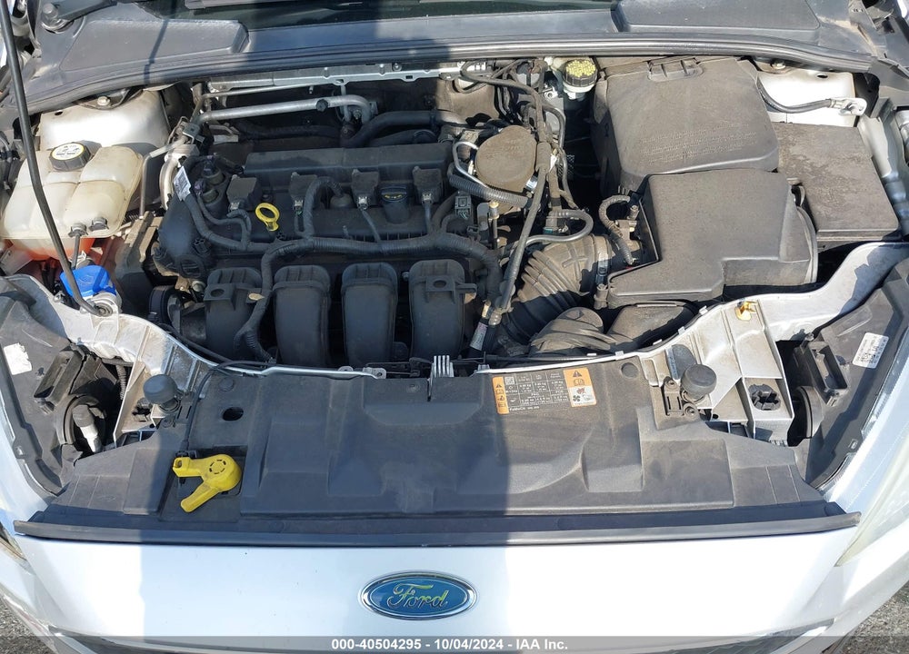2015 FORD FOCUS SE VIN: 1FADP3K26FL249445