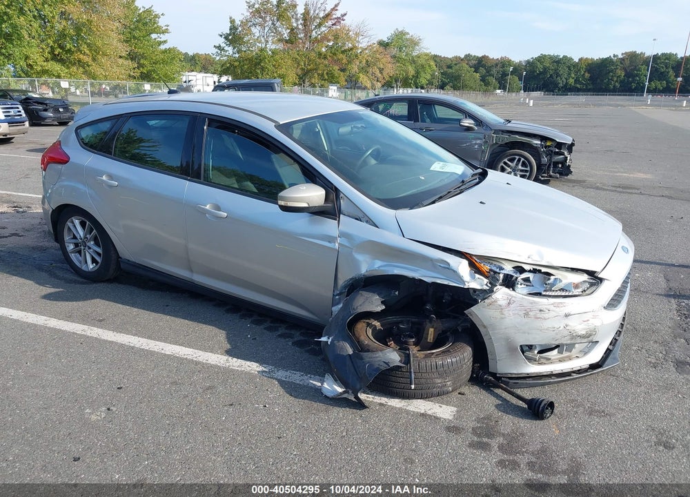 2015 FORD FOCUS SE VIN: 1FADP3K26FL249445