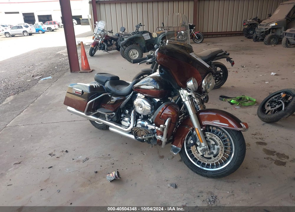 2011 HARLEY-DAVIDSON FLHTK VIN: 1HD1KEM18BB653342