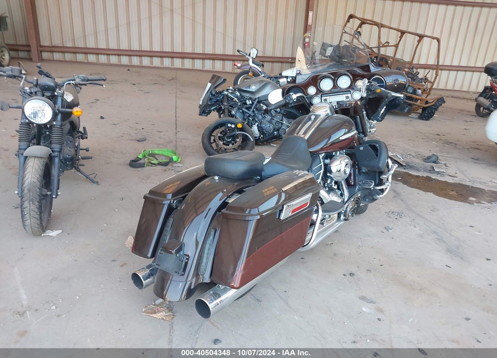 2011 HARLEY-DAVIDSON FLHTK VIN: 1HD1KEM18BB653342