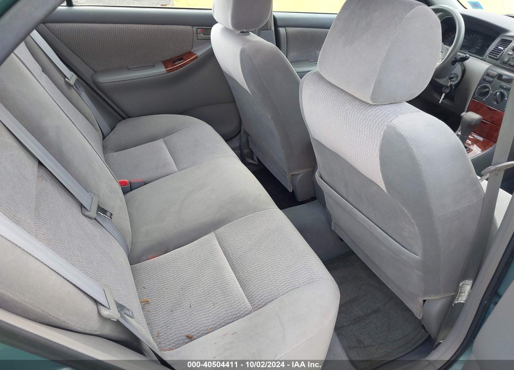 2005 TOYOTA COROLLA LE VIN: 2T1BR32E95C502852