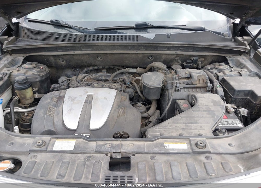 2011 KIA SORENTO LX V6 VIN: 5XYKT4A2XBG172640