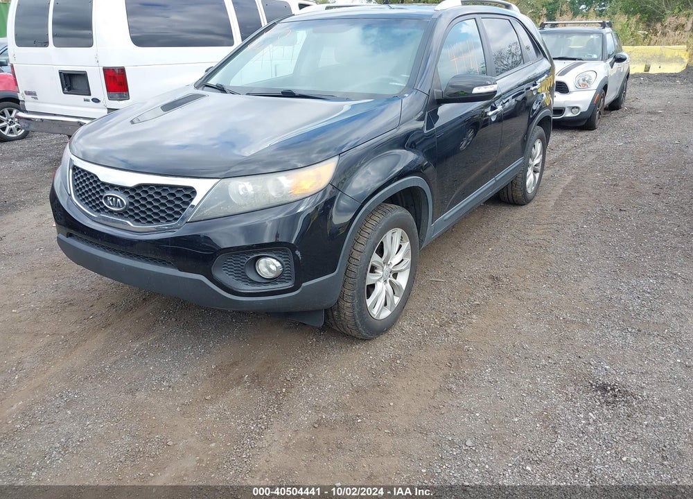 2011 KIA SORENTO LX V6 VIN: 5XYKT4A2XBG172640