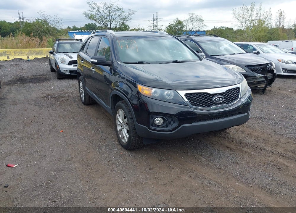 2011 KIA SORENTO LX V6 VIN: 5XYKT4A2XBG172640