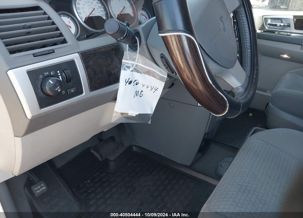 2010 DODGE GRAND CARAVAN SXT VIN: 2D4RN5D16AR375569