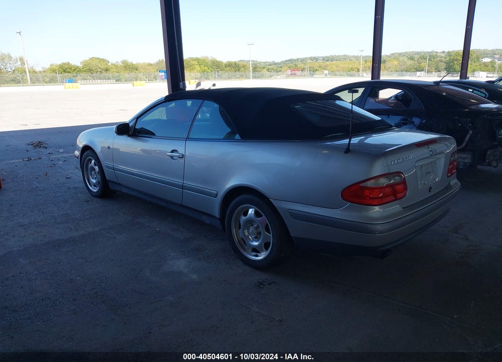 1999 MERCEDES-BENZ CLK 320 VIN: WDBLK65G2XT020404