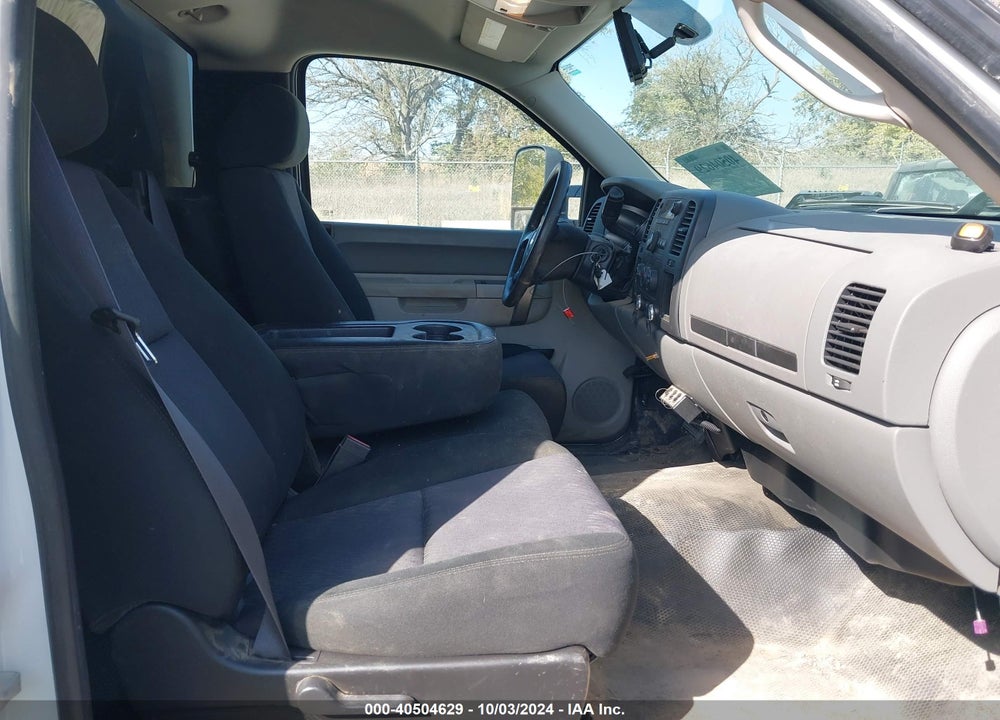 2011 CHEVROLET SILVERADO 2500HD WORK TRUCK VIN: 1GC0CVCG7BF252650