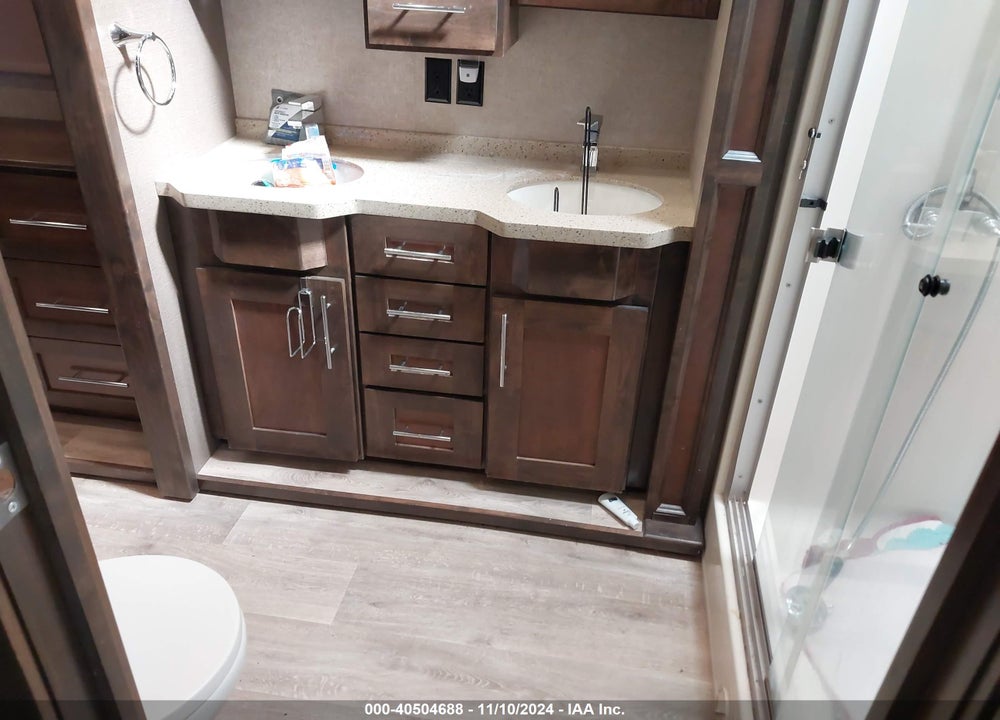 2018 VANLEIGH VILANO TRAVEL TRAILER VIN: 7HHFC4029JV006503