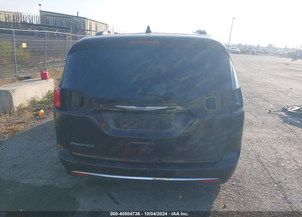 2017 CHRYSLER PACIFICA TOURING L VIN: 2C4RC1BG8HR665289