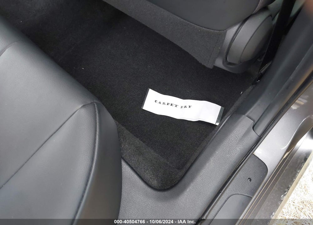 2019 TOYOTA CAMRY SE VIN: 4T1B11HK2KU182048