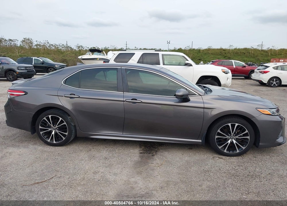2019 TOYOTA CAMRY SE VIN: 4T1B11HK2KU182048