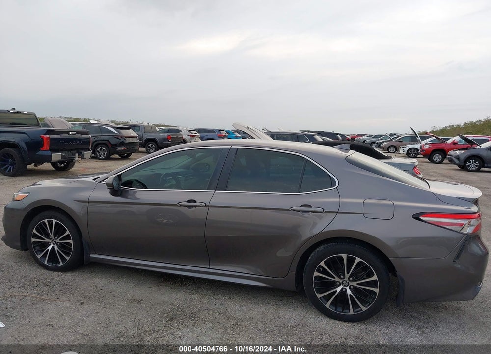 2019 TOYOTA CAMRY SE VIN: 4T1B11HK2KU182048