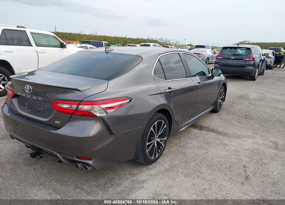 2019 TOYOTA CAMRY SE VIN: 4T1B11HK2KU182048