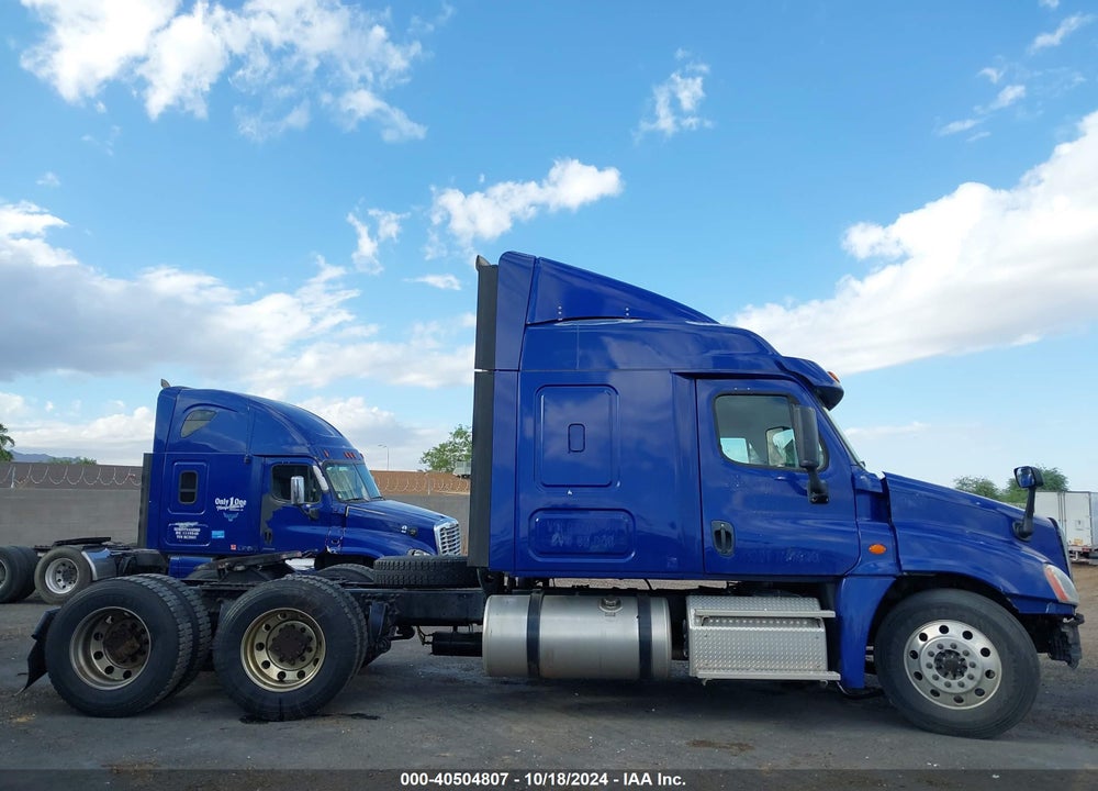 2016 FREIGHTLINER CASCADIA 125 VIN: 3AKJGLD5XGSGY3244