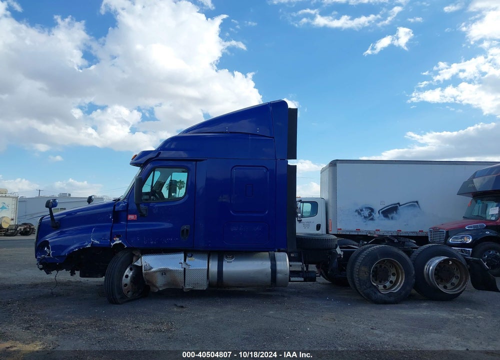 2016 FREIGHTLINER CASCADIA 125 VIN: 3AKJGLD5XGSGY3244