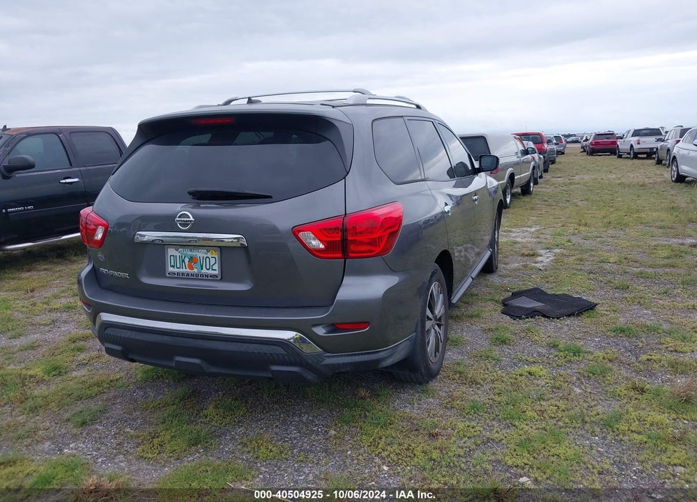 2018 NISSAN PATHFINDER S VIN: 5N1DR2MN8JC663675