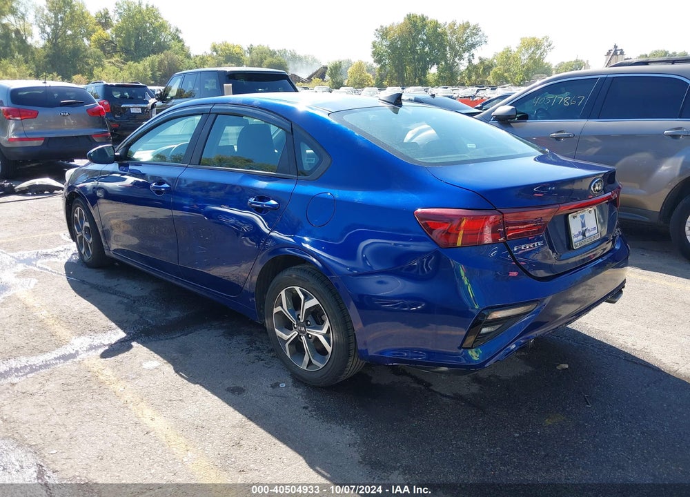 2019 KIA FORTE LXS VIN: 3KPF24AD1KE031782
