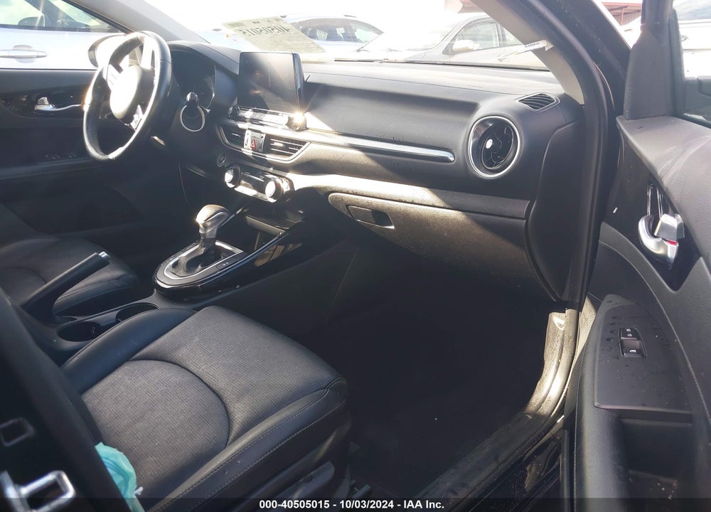 2021 KIA FORTE EX VIN: 3KPF54AD5ME402954