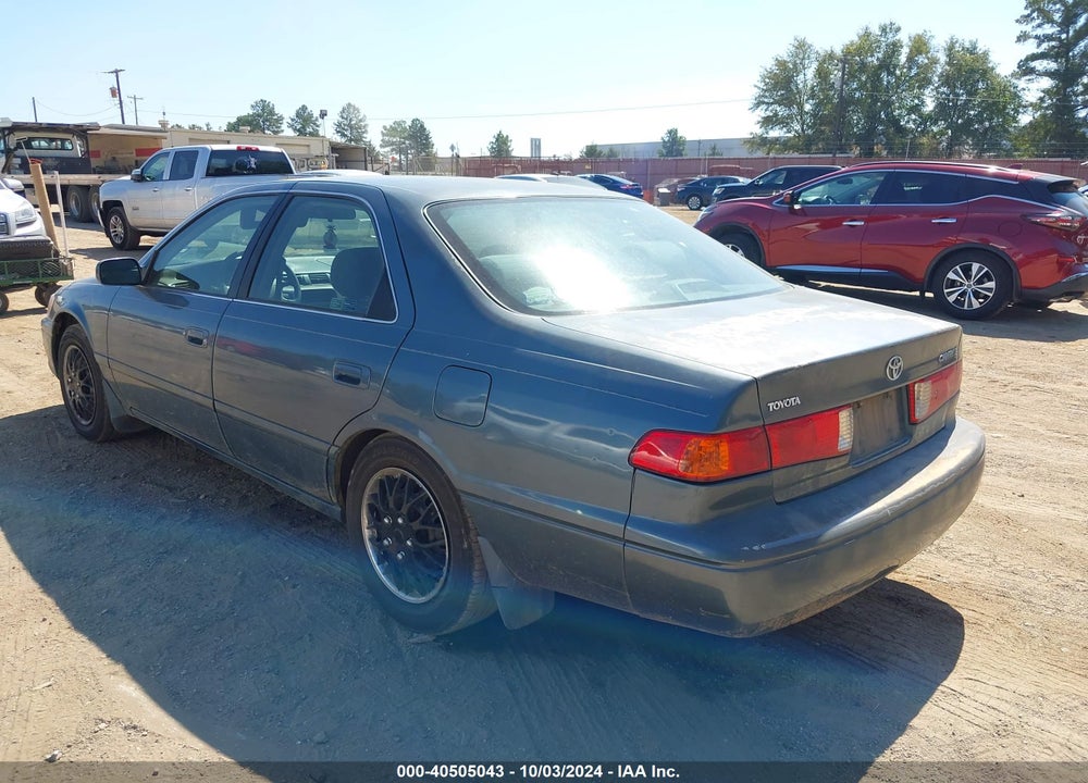 2000 TOYOTA CAMRY LE VIN: JT2BG22K6Y0433017