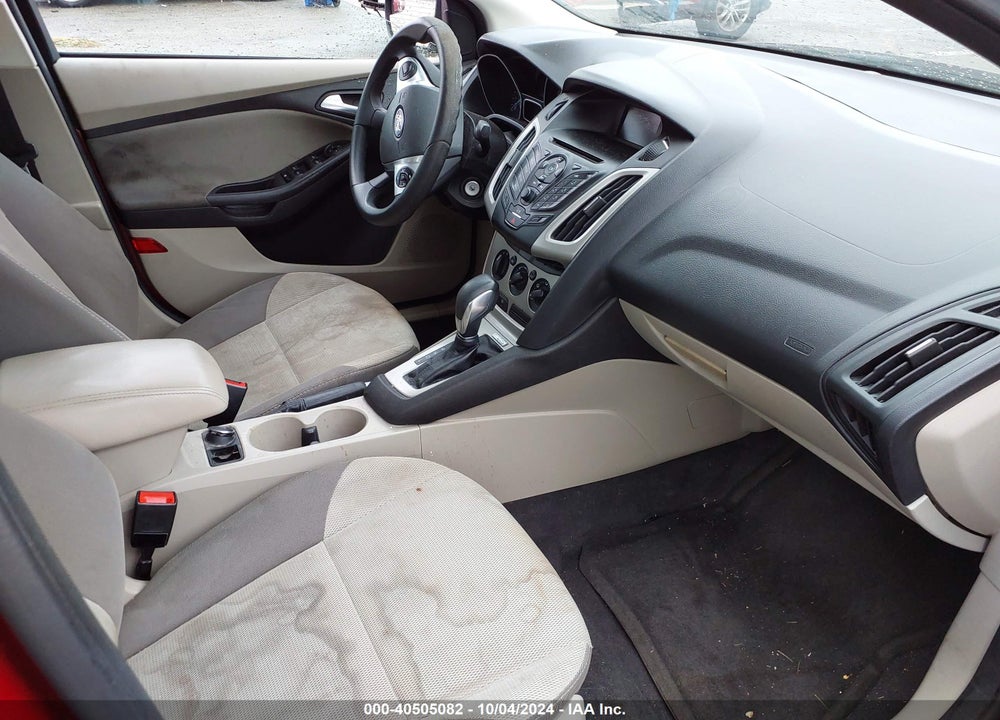 2014 FORD FOCUS SE VIN: 1FADP3F22EL143969
